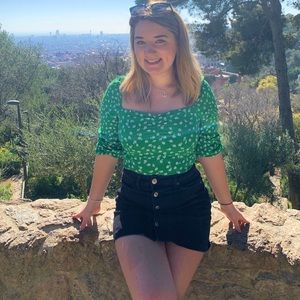 Meet your Posher, Molly